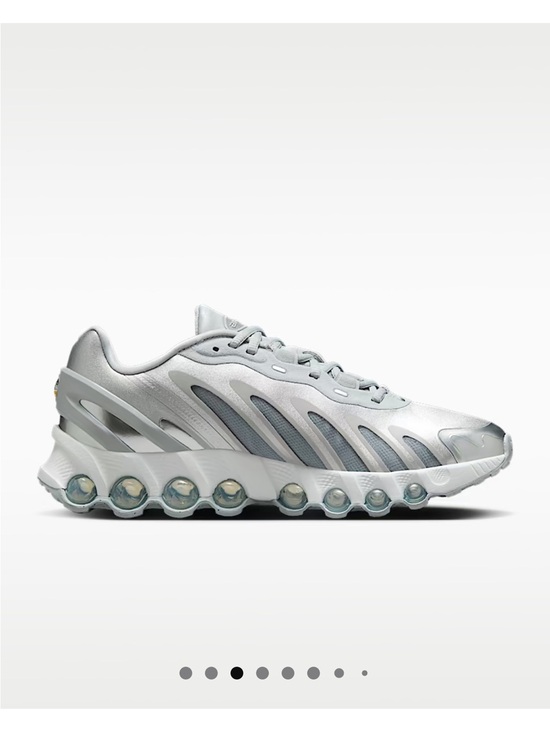 Nike Shoes - Nike Women’s Air Max DN8 Silver/Gray Lightweight Running Sneakers